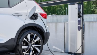 volvo-charging
