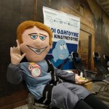 eoa_ethelontiki_aimodosia_sti_stasi_metro_syntagma