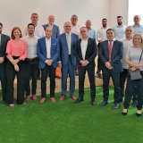 interamerican-taxidi-epivraveysis-stin-athina-gia-toys-synergates-tis-universal-insurance-agency