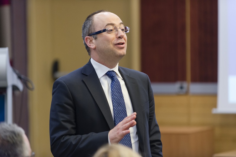 Νίκος Σακελλαρίου