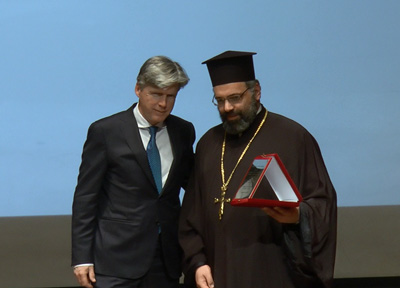 Στην εκδήλωση βραβεύτηκε η Αρχιεπισκοπή Αθηνών για το κοινωνικό της έργο