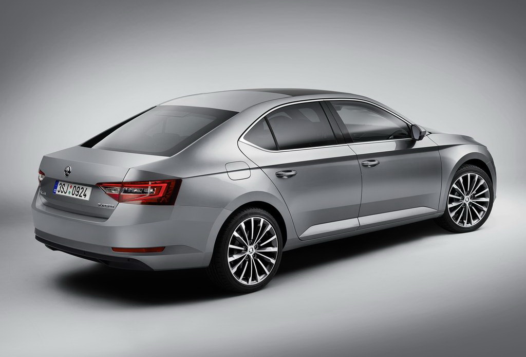 Skoda Superb: Καλύτερη από ποτέ!