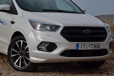 Ford Kuga 15 TDCi - Λεπτομέρεια μάσκα