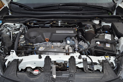 Ο diesel κινητήρας του CR-V αποδίδει 160 ίππους και 350 Nm ροπής, κινώντας σβέλτα το βαρύ αμάξωμα του ιαπωνικού crossover
