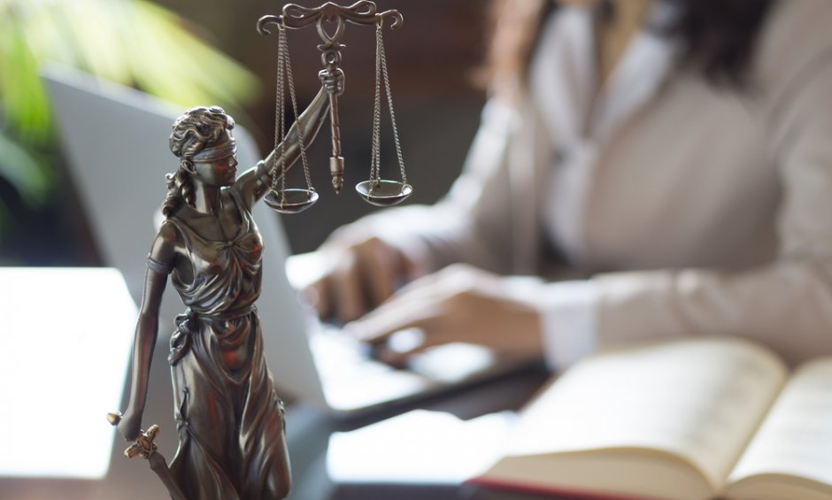 Γνώσεις ασφαλιστικών για δικηγόρους από τα Executive programs του ΕΚΠΑ