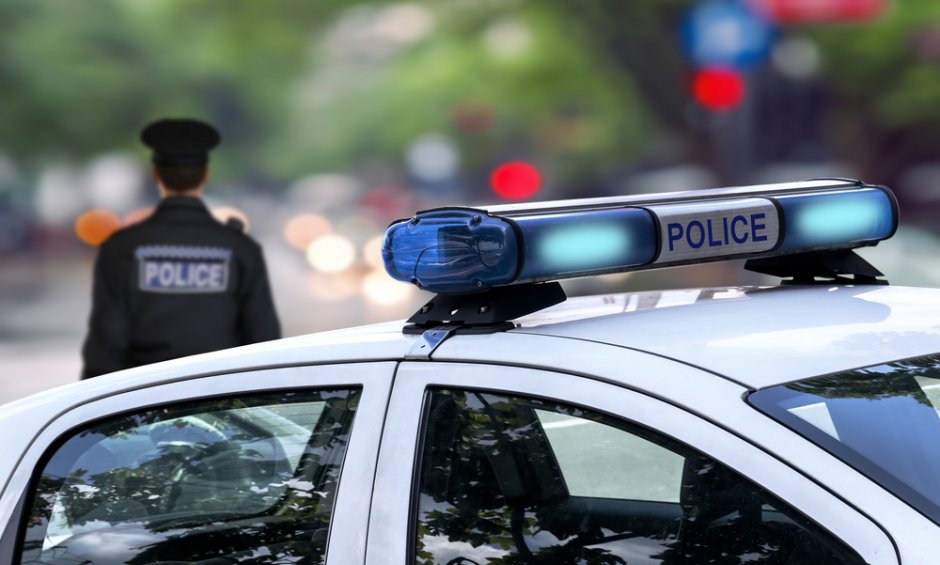 Μπορείτε να αποδείξετε την ασφάλιση ενός οχήματος στον έλεγχο της τροχαίας εάν δεν έχετε το συμβόλαιο μαζί;