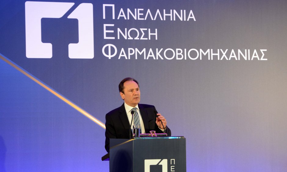 Θεόδωρος Τρύφων (πρόεδρος ΠΕΦ): Η ελληνική φαρμακοβιομηχανία θα συρρικνωθεί, αν δεν ληφθούν άμεσα μέτρα για τα ελληνικά γενόσημα φάρμακα