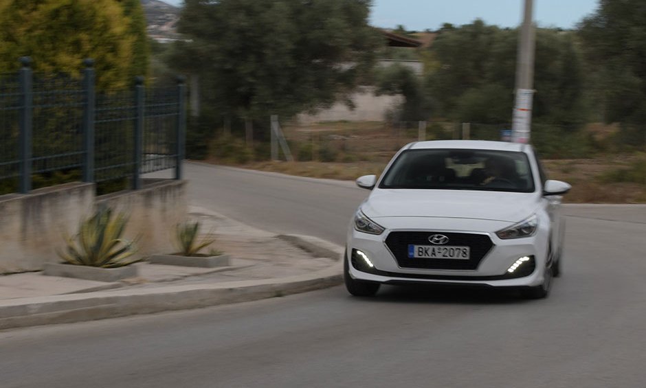 Hyundai i30 1.6 λτ. Diesel 115 PS Auto 7 DCT: Ασφαλής επιλογή!