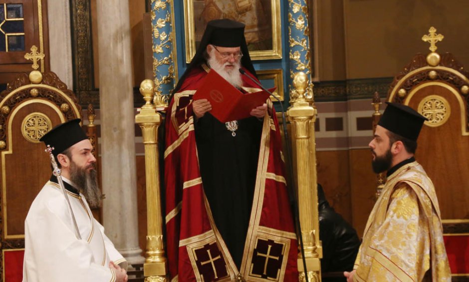 Αρχιεπίσκοπος Ιερώνυμος: Το φως νικάει το σκοτάδι. Τίποτε δε μπορεί να μας φοβίσει