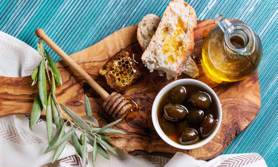Ελληνικό ελαιόλαδο και μέλι: Έρευνα για θέματα ποιότητας, γνησιότητας, συσκευασίας και τυποποίησης