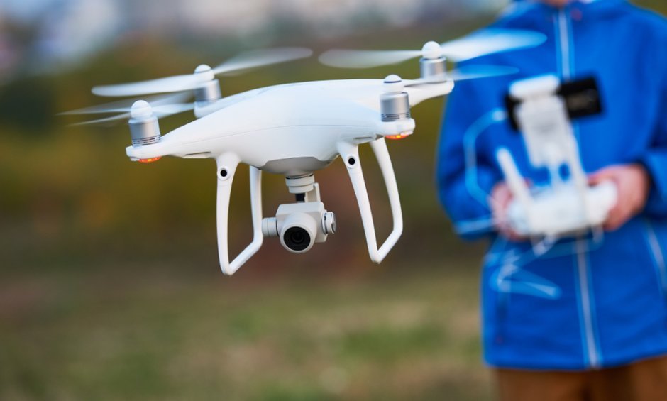 Ασφάλιση Drone: Ασφαλιστήριο Lloyd’s μέσω ΚΟΥΤΙΝΑΣ ΑΕ