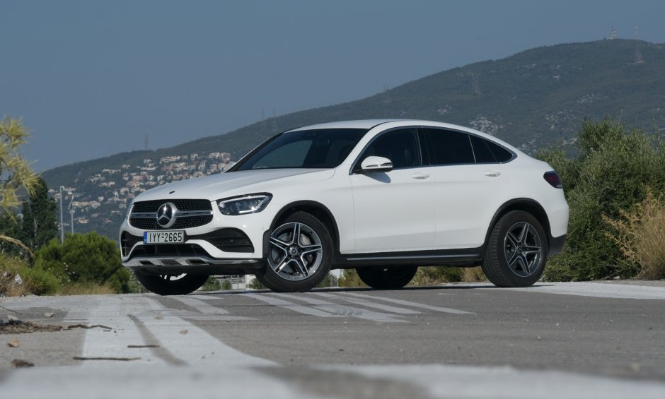 Πώς να είστε ασφαλείς στα ταξίδια σας; Με την Mercedes GLC Coupe 300d & τις υπηρεσίες τηλεματικής της Mercedes me φυσικά!