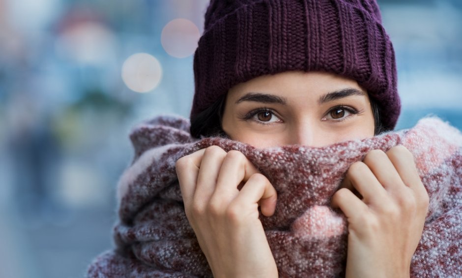 9 συμβουλές για να προστατεύσετε το δέρμα σας από το κρύο
