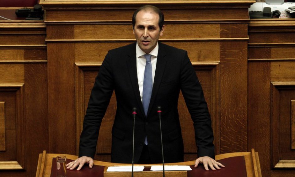 Βεσυρόπουλος: Διευκρινίσεις για την μείωση των ενοικίων και για την αναστολή των οφειλών σε εφορία και ταμεία