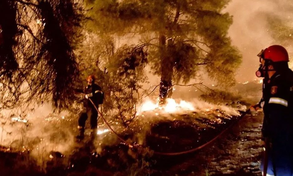 Meteo: Η πυρκαγιά στα Γεράνεια Όρη έκαψε 52.000 στρέμματα δάσους