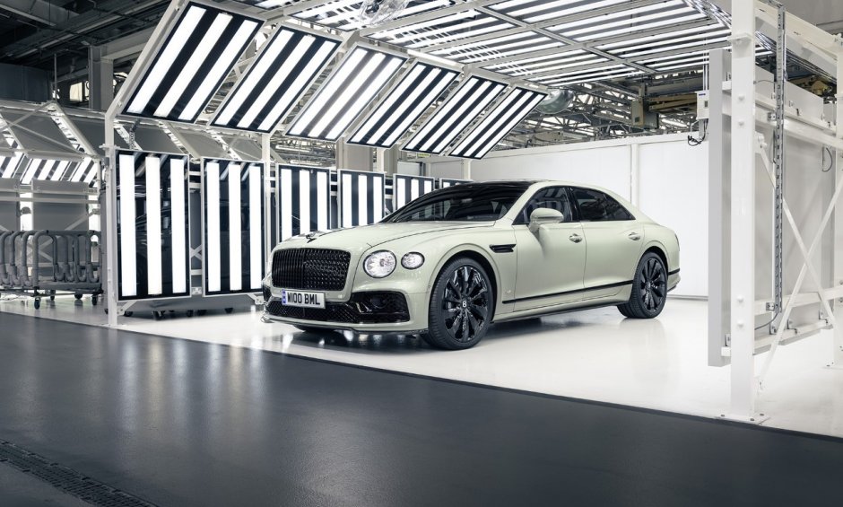 Bentley: Ιστορικά χρώματα Mulliner για την επέτειο 70 χρόνων σχεδιασμού στο Crewe