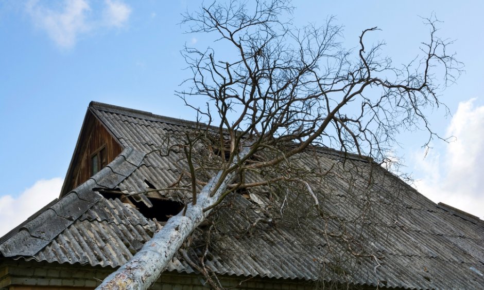 Υπασφαλισμένος: Πάνω από 100 εκατ. ευρώ αποζημιώσεις έδωσαν οι ασφαλιστές για σπίτια που επλήγησαν από φυσικές καταστροφές