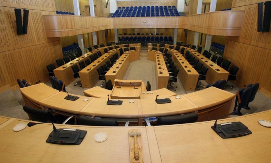 Κύπρος: Δύο νόμους για τις ασφαλιστικές εταιρείες ψήφισε η Βουλή