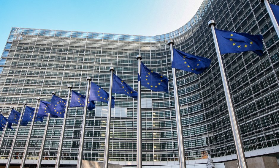 Η Ευρωπαϊκή Επιτροπή δημοσιεύει στοιχεία και εκτιμήσεις σχετικά με τους θανάτους από τροχαία ατυχήματα το 2022 και βραβεύει τα καλύτερα έργα οδικής ασφάλειας!