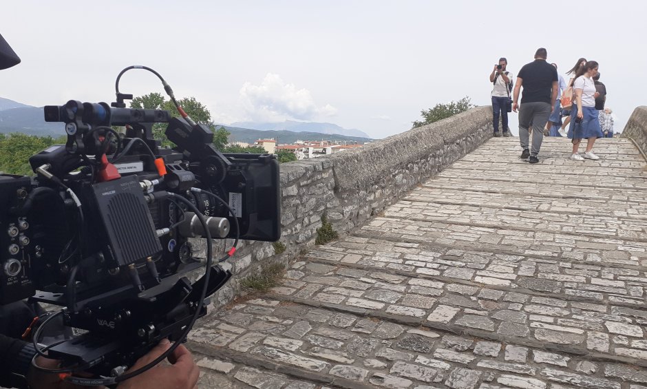 Η Άρτα γίνεται η σκηνή μιας συγκινητικής τηλεοπτικής σειράς με τίτλο: «Να με λες μαμά»!