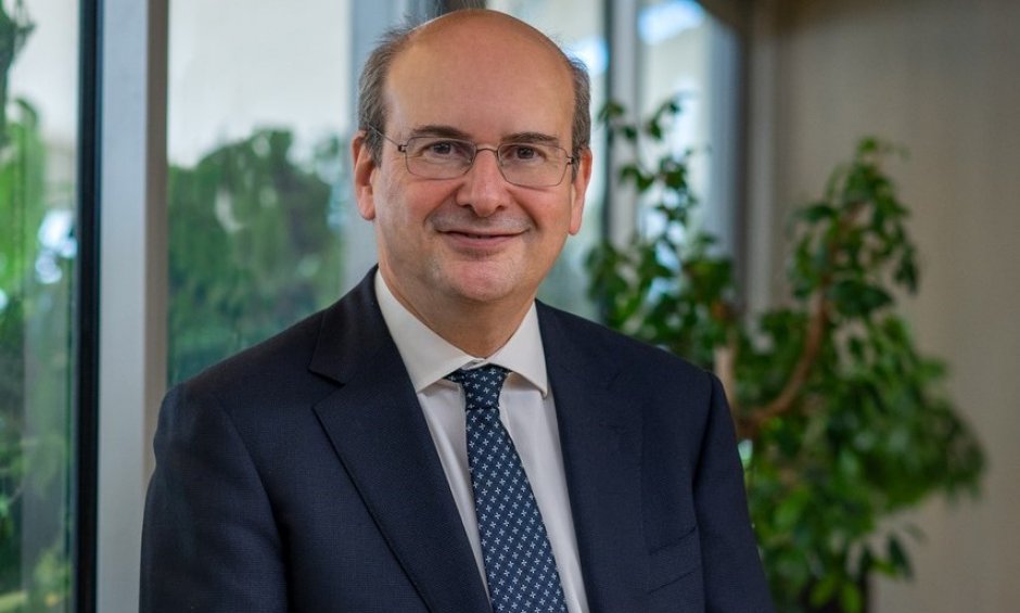 Κ. Χατζηδάκης: Άρση μονιμότητας και μπόνους απόδοσης στο Δημόσιο μετά από πραγματική αξιολόγηση