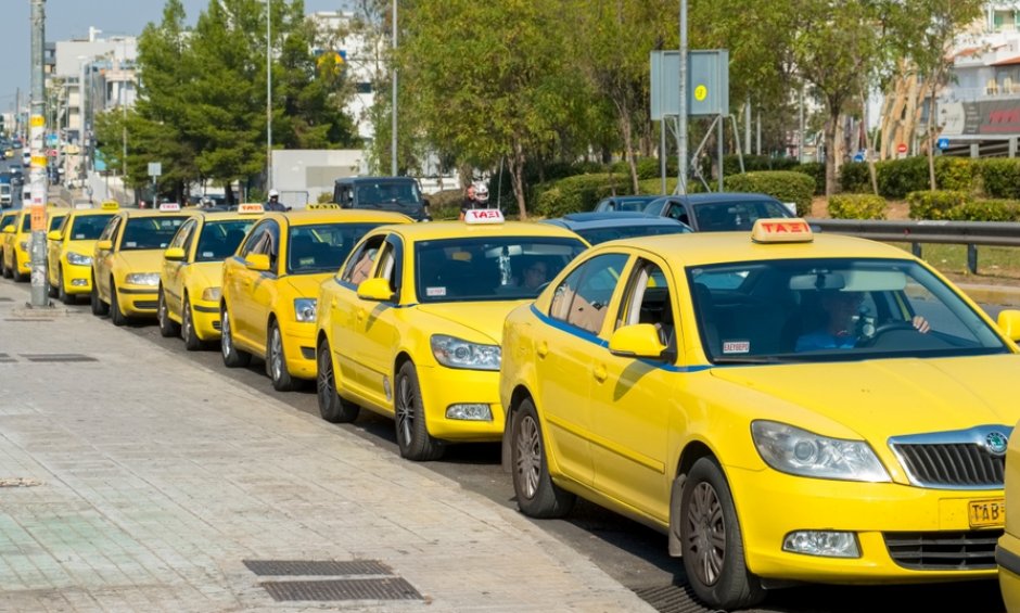«Χειρόφρενο» στα ταξί της Αθήνας για 48 ώρες - Πότε ξεκινά η απεργία