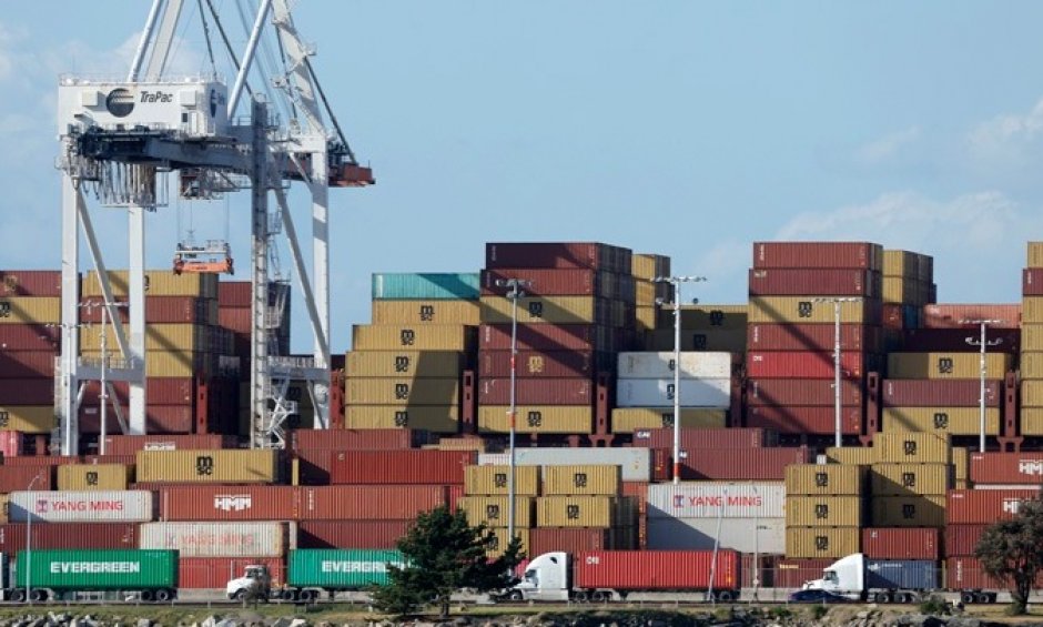 Δασμοί: Η χαλαρή αντίδραση των αγορών ενθαρρύνει τον Τραμπ να εκτοξεύει νέες απειλές κατά της ΕΕ και τρίτων χωρών