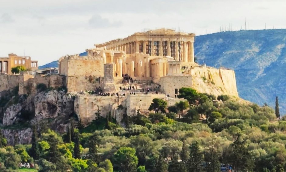 Συλλογος Εργαζομένων ERGO: Ιστορικός - Φιλοσοφικός Περίπατος με θέμα «Ιστορία της Δημοκρατίας και της Φιλοσοφίας στο δημόσιο χώρο της Αρχαίας Αθήνας»