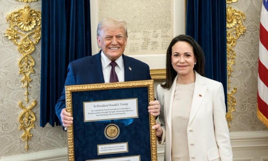 Ο Τραμπ πήρε το βραβείο και ο πλανήτης γέλασε με AI