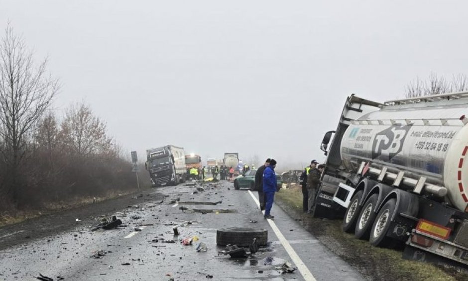 Πώς ενεργοποιείται η ασφάλιση μετά το φονικό τροχαίο στη Ρουμανία - Ποια εταιρεία ασφάλιζε το βαν