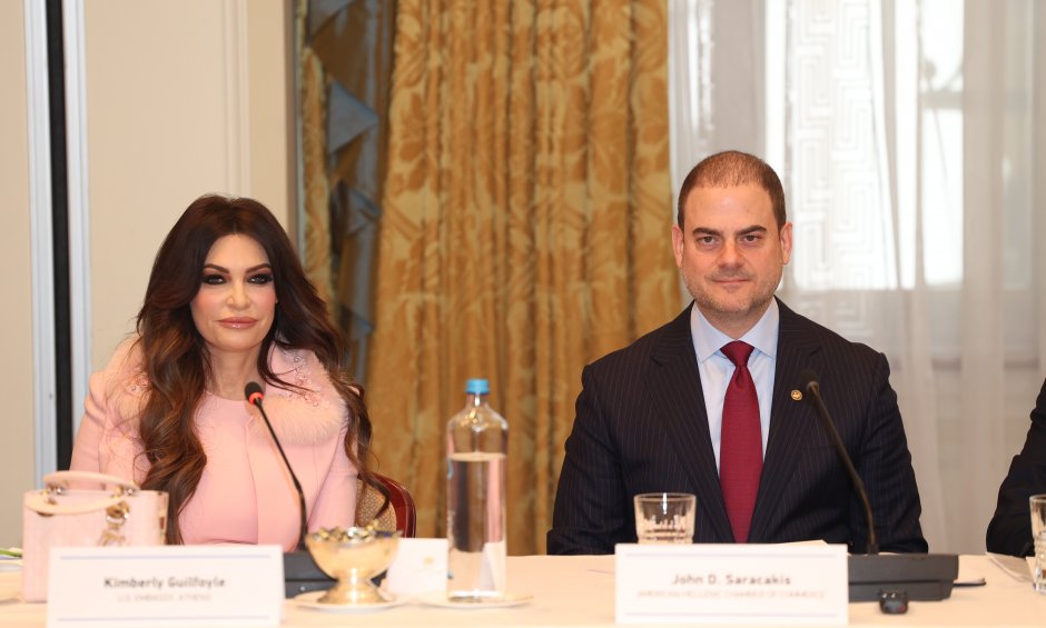 Κλειστή συνάντηση στο Ελληνοαμερικανικό Εμπορικό Επιμελητήριο με την πρέσβη των ΗΠΑ στην Ελλάδα, Κίμπερλι Γκίλφοϊλ, και τα μέλη των επιτροπών Υγείας του επιμελητηρίου