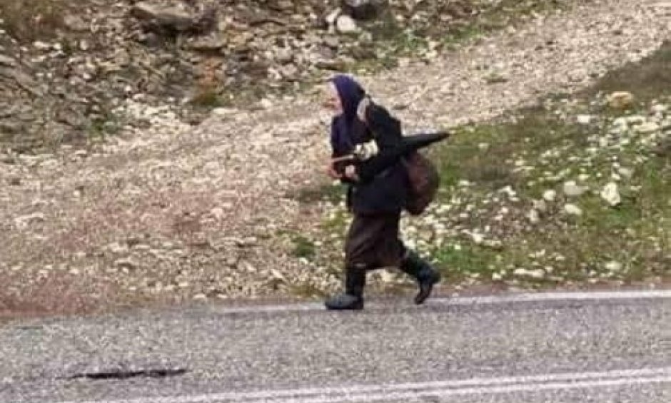 Μια πέτρα που ήταν σε λάθος σημείο έπρεπε να φύγει…