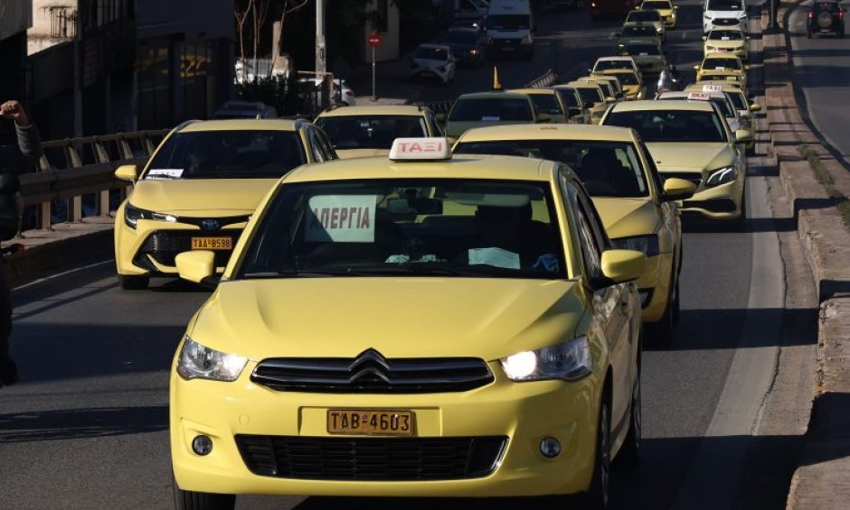 Χωρίς ταξί η Αττική, αύριο, Τετάρτη και Πέμπτη - «Χειρόφρενο» για δύο ημέρες στην υπόλοιπη χώρα