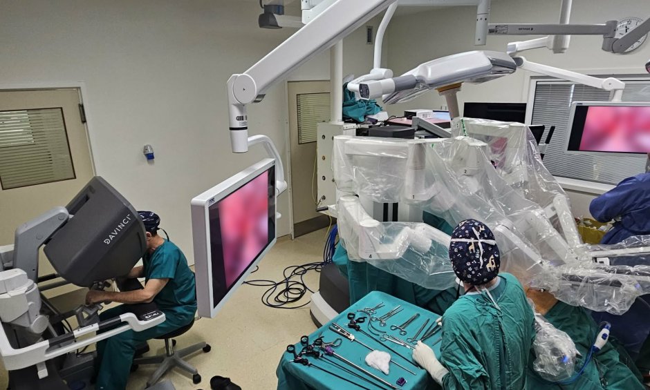 Επιτυχημένες ρομποτικές ουρολογικές επεμβάσεις με το σύστημα Da Vinci στο ΙΑΣΩ Θεσσαλίας