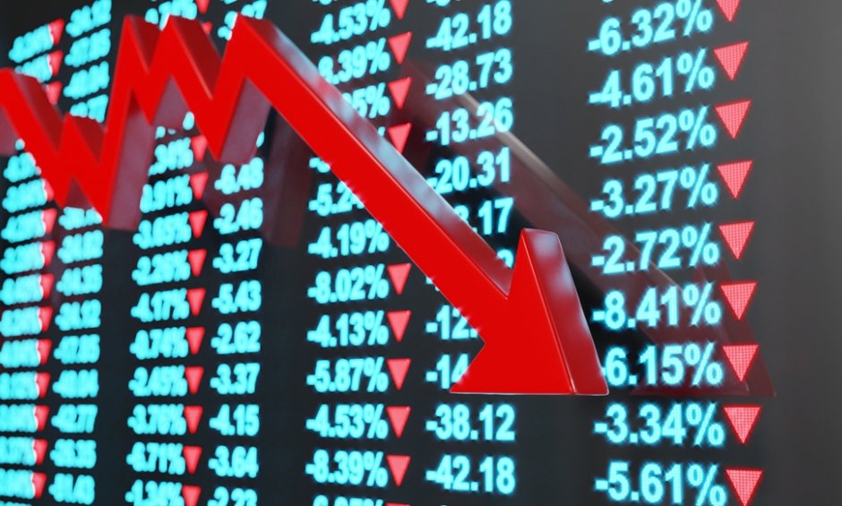 Σε κλοιό πιέσεων η αγορά ομολόγων - Στο 3,70% η απόδοση του 10ετούς ομολόγου