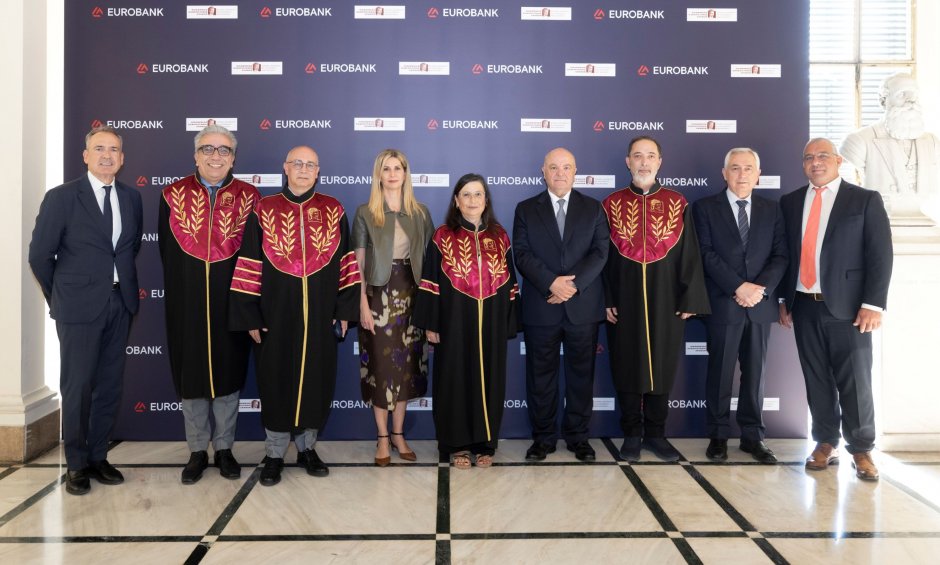 Eurobank και ΟΠΑ δημιουργούν γέφυρα μεταξύ πανεπιστημίου και αγοράς εργασίας μέσω του επαγγελματικού μεταπτυχιακού στην Τεχνητή Νοημοσύνη και τον Ψηφιακό Μετασχηματισμό
