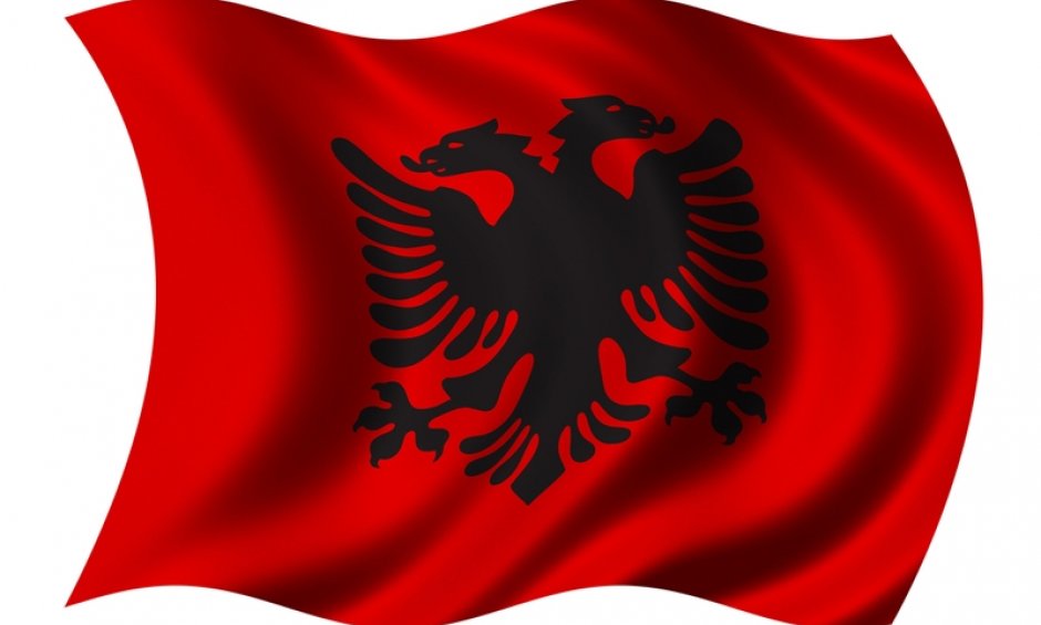 Προσοχή στις πράσινες κάρτες για την Αλβανία συμπεραίνεται από ασφαλιστική μελέτη