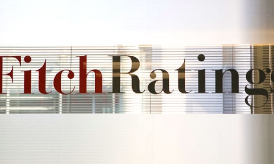 Fitch: Υποβάθμισε το χρέος της Ιρλανδίας