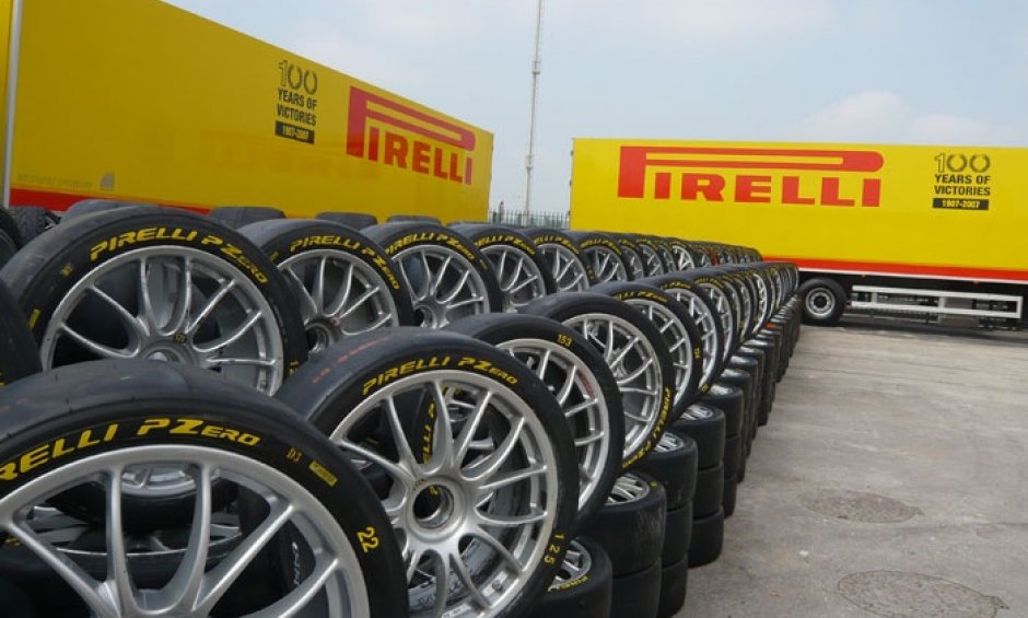 Προς πώληση η Pirelli;