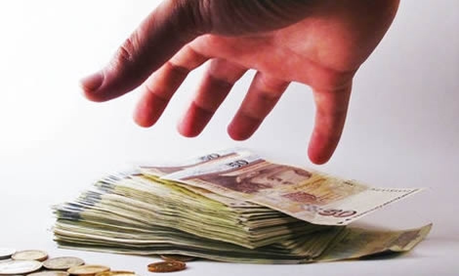 Οι τράπεζες παρακρατούν το κοινωνικό μέρισμα