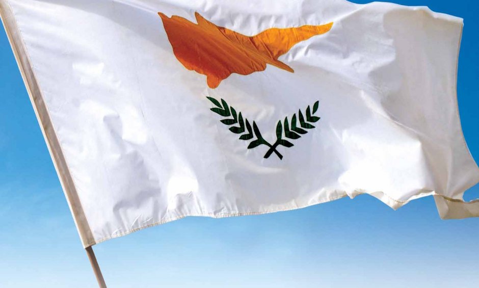 Η Κύπρος σε διάταγμα με 3 σειρές διέσωσε τις ασφαλιστικές εταιρίες αντίθετα με την Ελλάδα που τις «έκαψε»…!