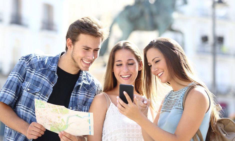 Καταργείται η περιαγωγή (roaming) στην ΕΕ. Προσοχή στις χρεώσεις!