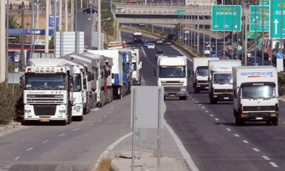 Στα άκρα η σύγκρουση κυβέρνησης - μεταφορέων