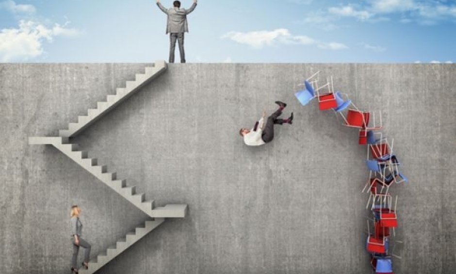 Ποιοι κλάδοι κέρδισαν και ποιοι έχασαν συμβόλαια το 2015