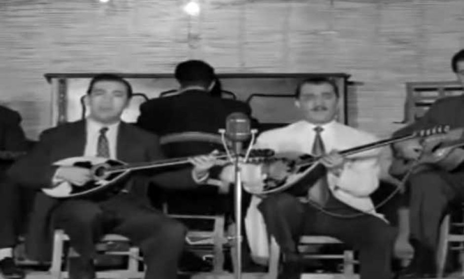 Πρόεδρε! Ο μήνας έχει ΕΝΝΙΑ! Βρε πώς μπατιρήσαμε! Τι γοργά περνούν τα χρόνια…