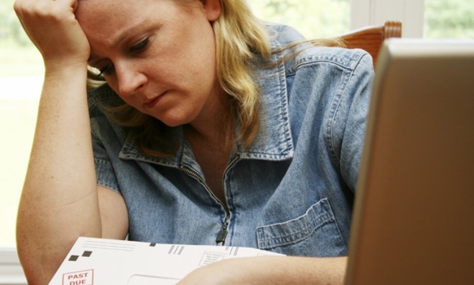 Παρέμβαση της ΕΕΤ  για τα υπερχρεωμένα νοικοκυριά ζητά η  Ε.Π.Κ.ΧΑΝ