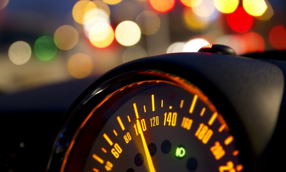 Πρωτοποριακή απόφαση: Διαβάστε τον μοναδικό τρόπο εντοπισμού ταχύτητας οχήματος που ενεπλάκη σε ατύχημα!
