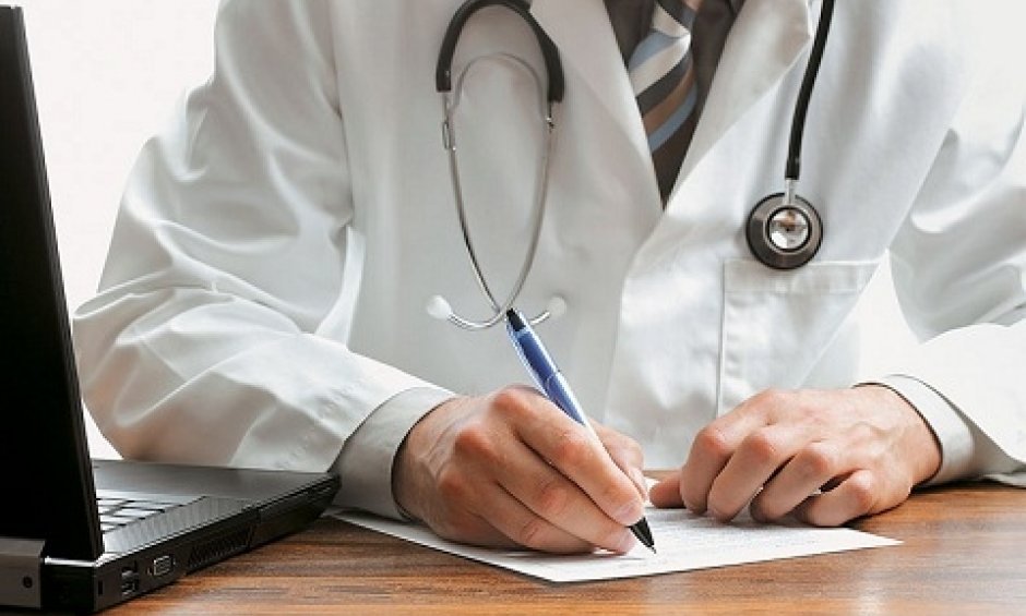 Οι ασφαλισμένοι θα πληρώνουν και τις ιατρικές επισκέψεις 