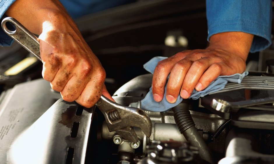 Κομπίνα 110 χιλιάδων από συνεργεία αυτοκινήτων ξεσκέπασε ασφαλιστική εταιρία