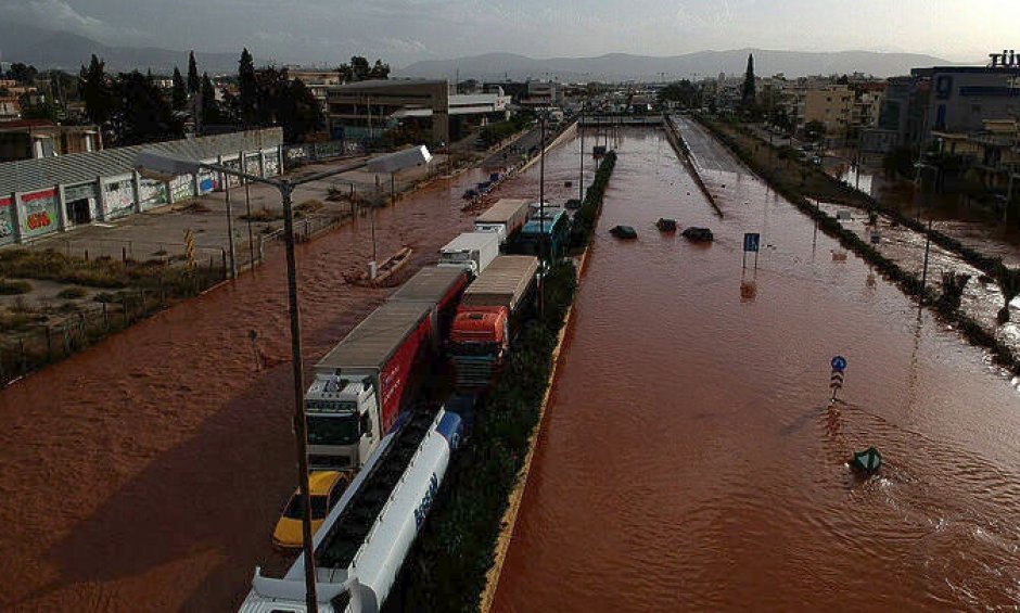 Επτά νεκροί από την κακοκαιρία στη Μάνδρα! Φόβοι για περισσότερα θύματα